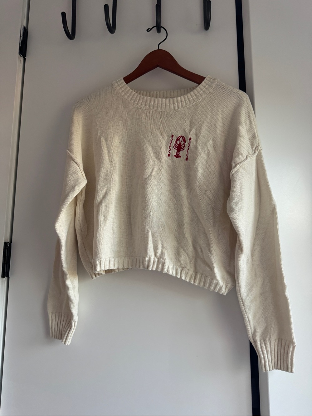Lobster Cream Cropped Knit Sweater with Red Embroidery